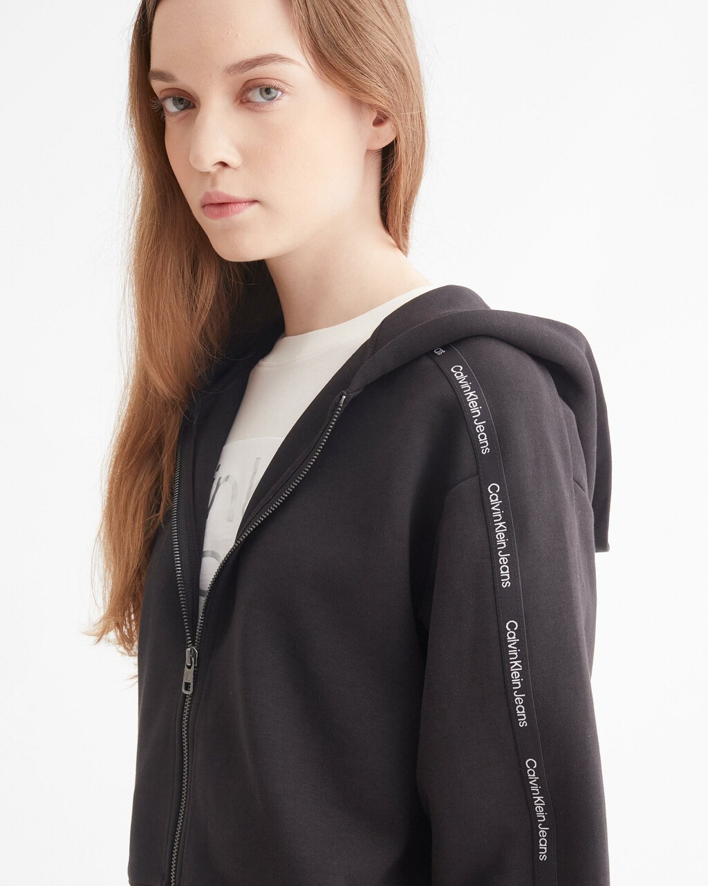 LOGO TAPE CROPPED ZIP THRU HOODIE, Ck Black, hi-res