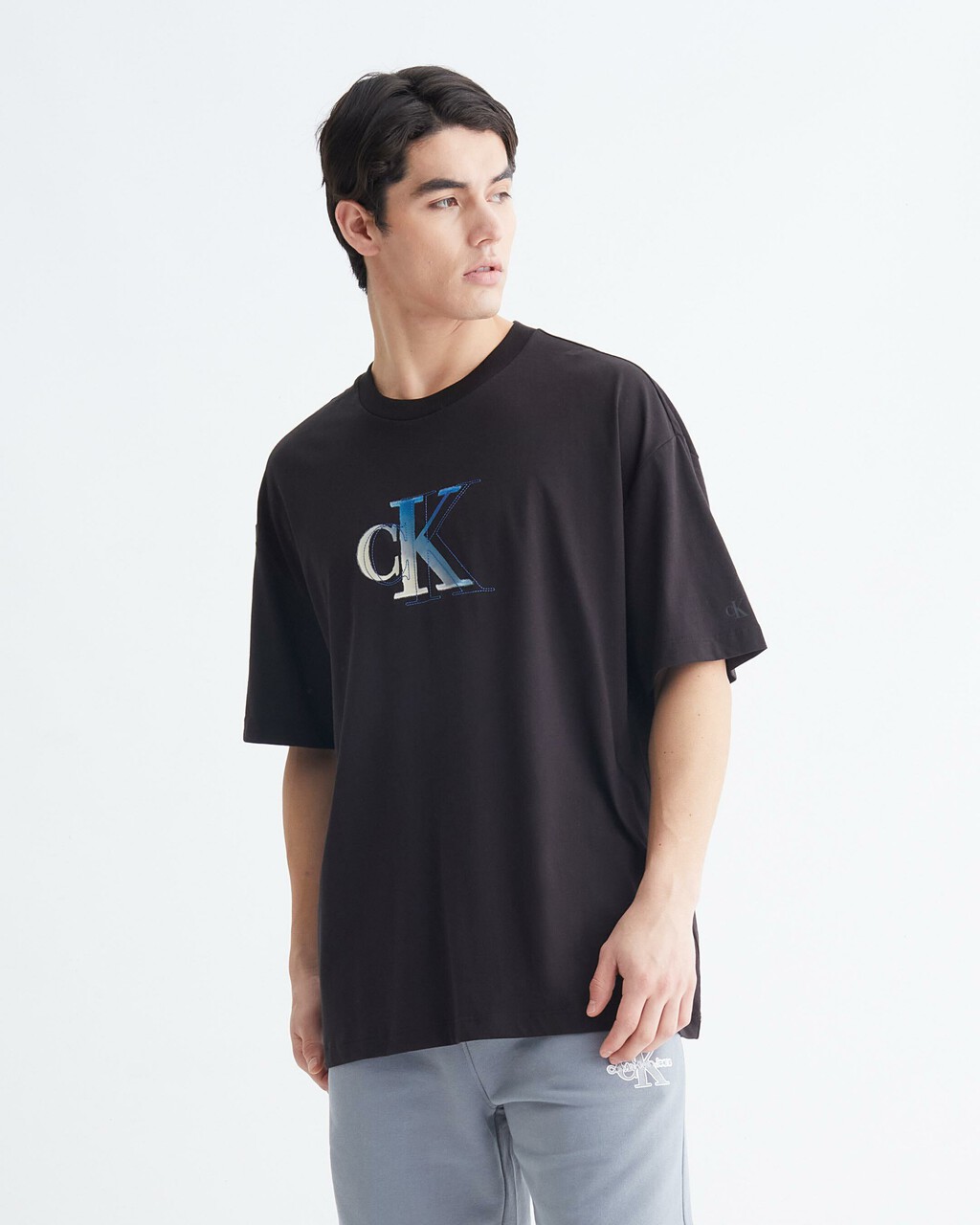 GRADIENT MONOGRAM TEE, Ck Black, hi-res
