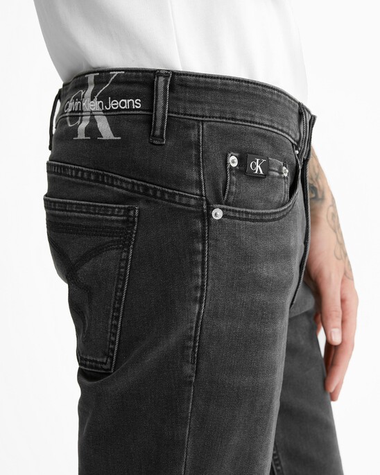 37.5 Black Comfort Stretch Body Jeans