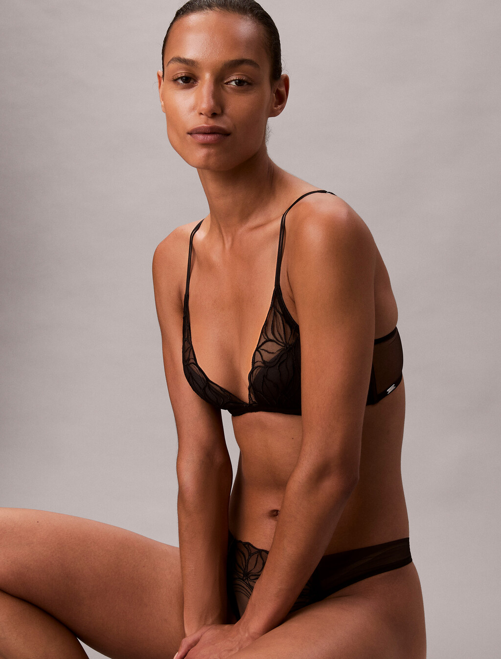 Lightly Lined Plunge Bra - CK Black Floral Lace, Black, hi-res