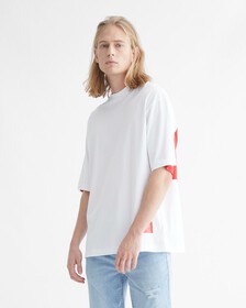 NOCTURAL REDS MOCK NECK BACK LOGO TEE, BRIGHT WHITE, hi-res
