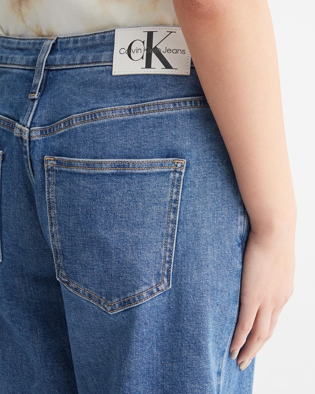RECONSIDERED 90S STRAIGHT RECYCLED COTTON JEANS, Mid Blue Pleated, hi-res