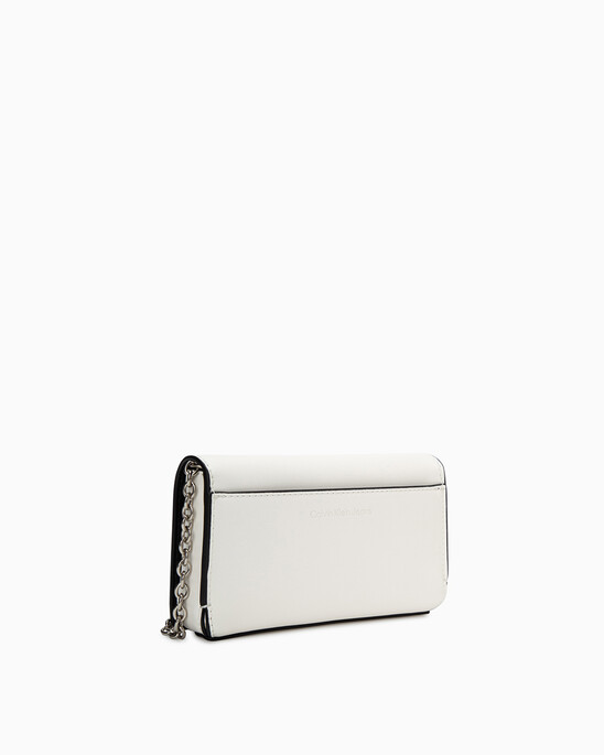 Sculpted Phone Crossbody Bag With Chain