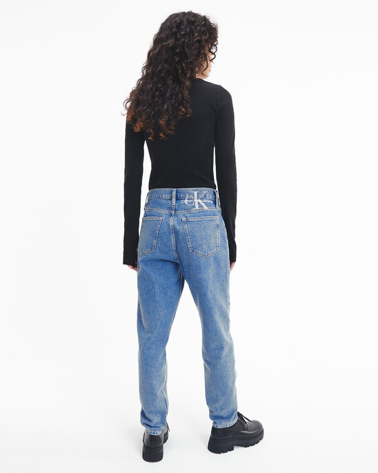 SLIM RIBBED MOCK NECK TOP