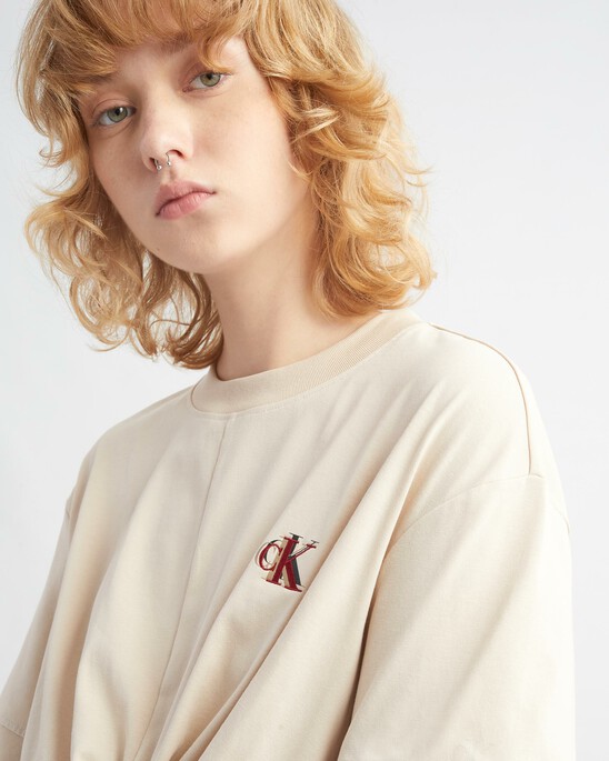 INFINITE COOL FRONT KNOT TEE