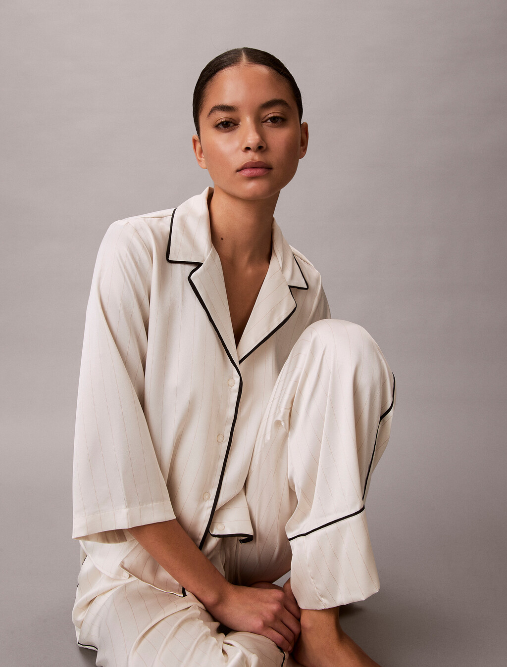 Satin Sheen Short Sleeve Shirt, DOTTED LOGO PINSTRIPE IVORY, hi-res