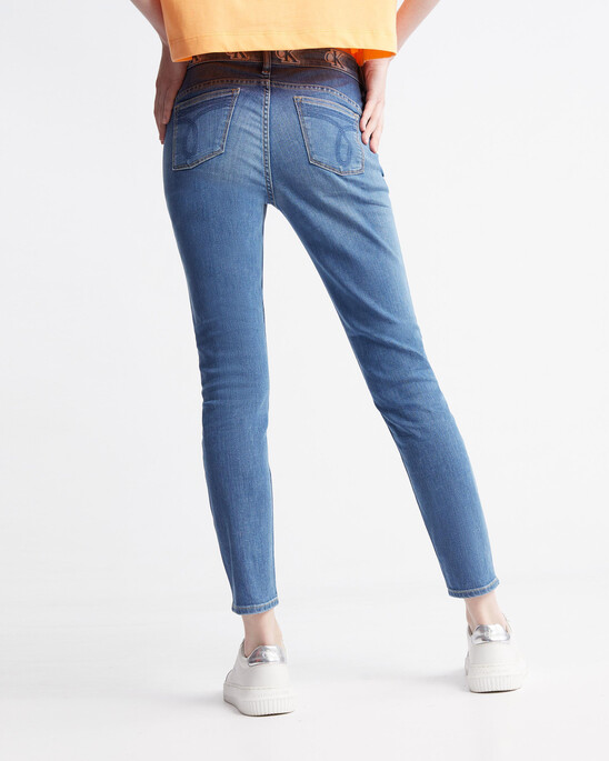 37.5 Body Ankle Jeans