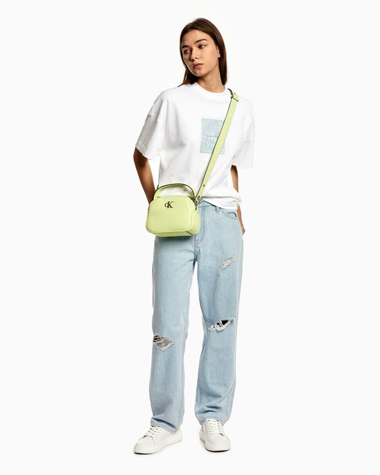 TEXTURED CAMERA BAG