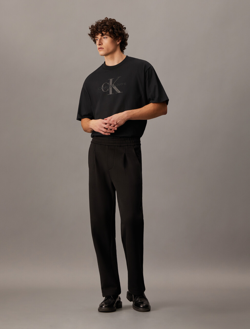 Monogram Regular Tee, Black, hi-res