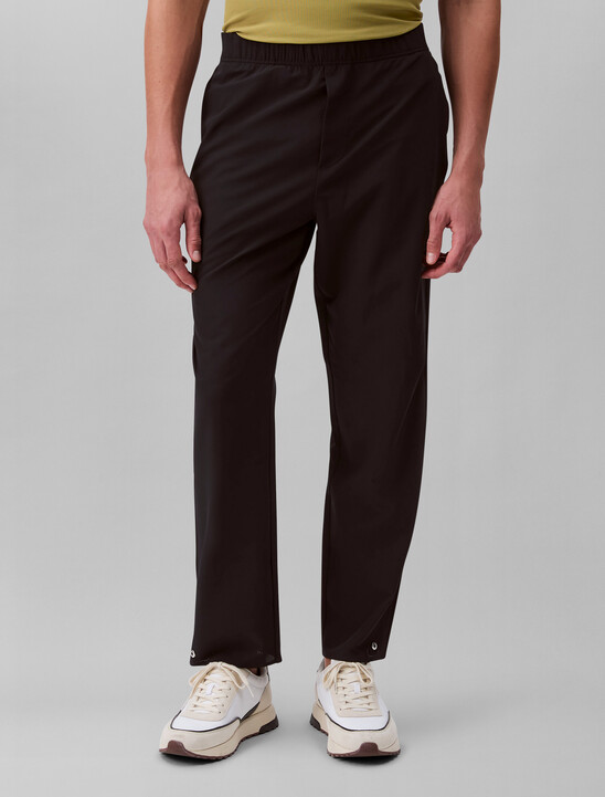 Essentials Woven Pant