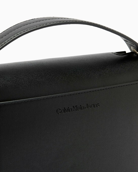 SCULPTED BOXY TOP HANDLE BAG