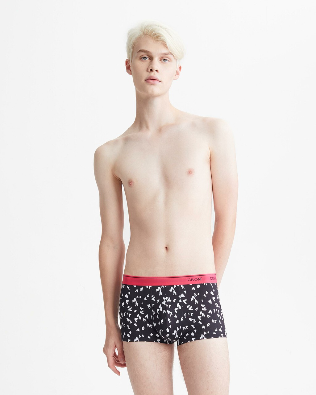 CK One Print Micro Low Rise Trunks, PAINTED HEART+BLACK, hi-res