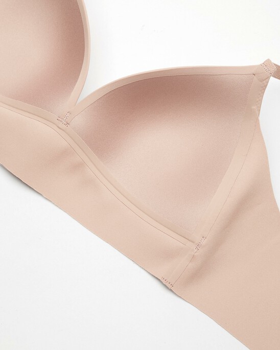 INVISIBLES LIGHTLY LINED TRIANGLE BRA
