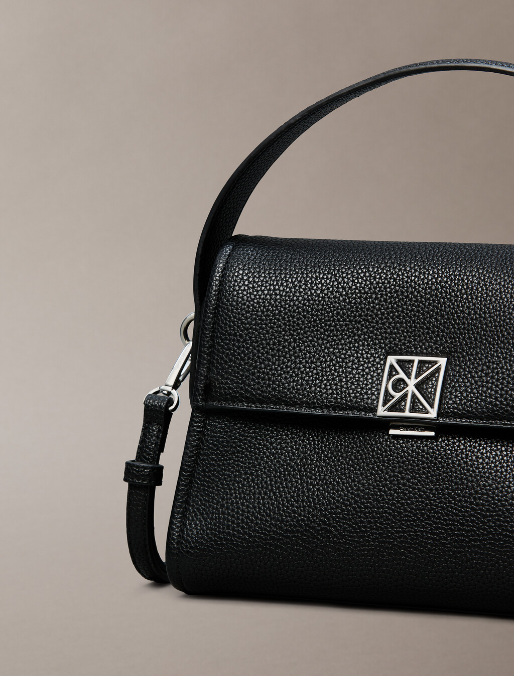 Pebble Grain Shoulder Bag, Black, hi-res