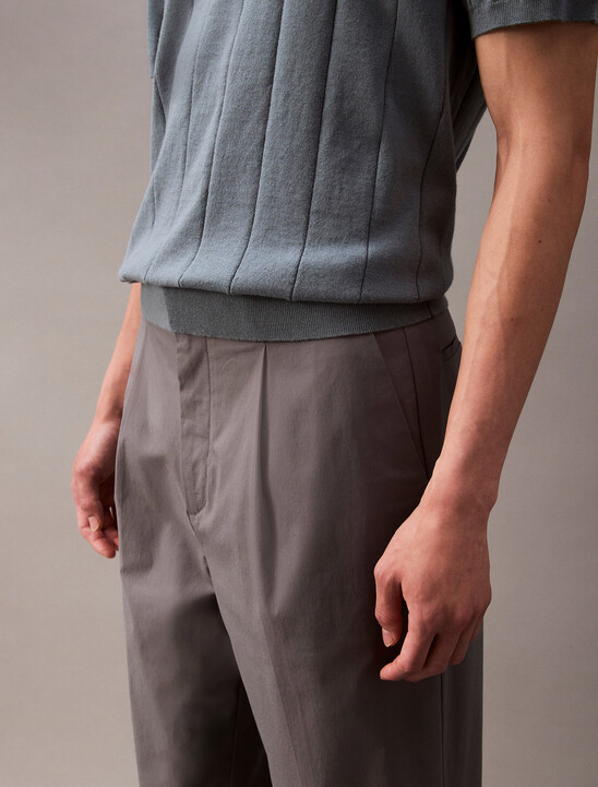 Tech Soft Touch Pleated Pants
