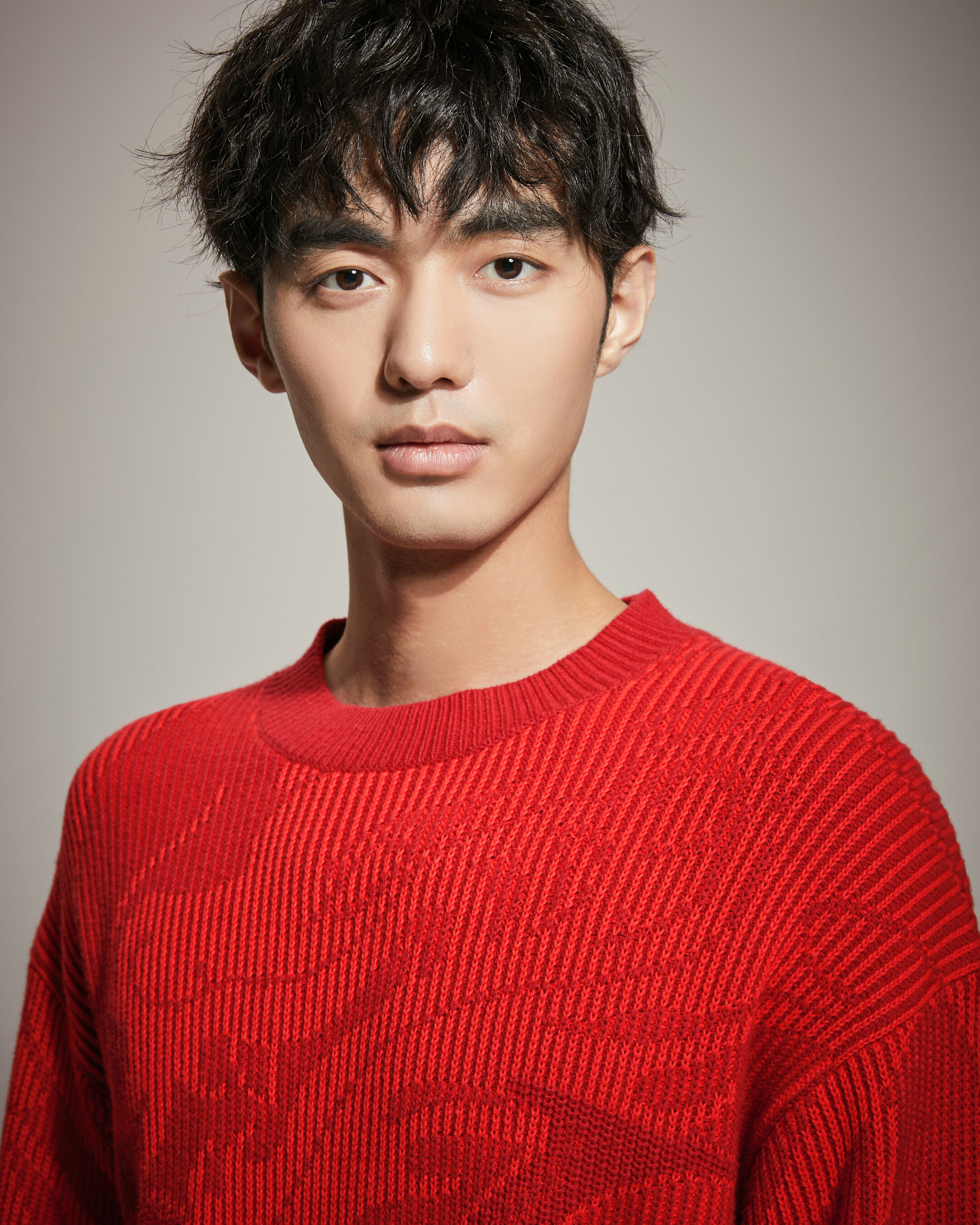 Red calvin clearance klein sweater