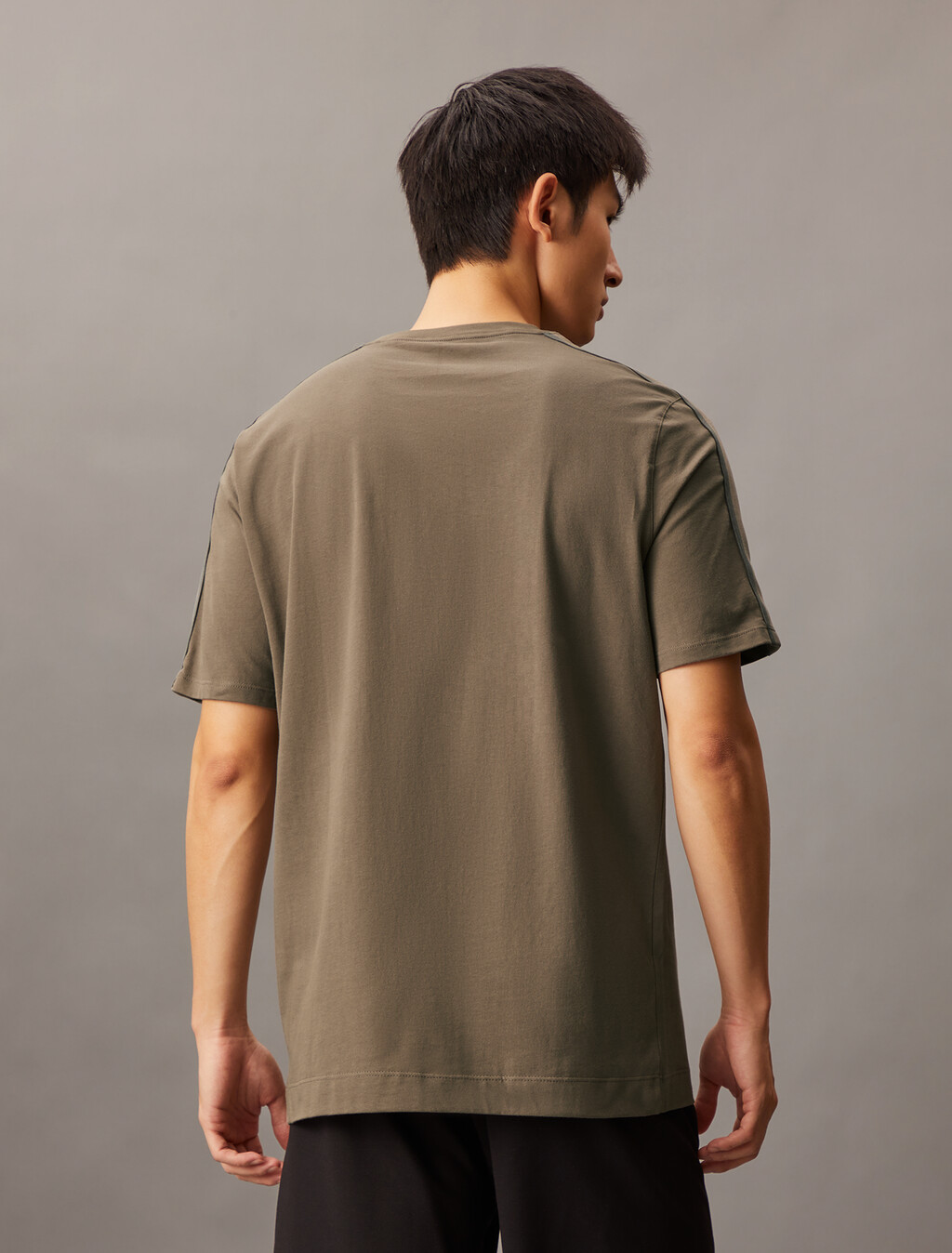 Sport Icon Short Sleeve Tee, Falcon, hi-res
