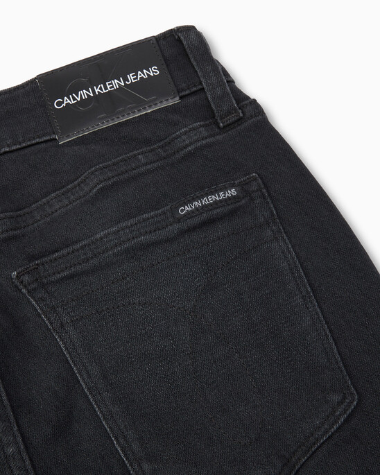 Core Body Fit Jeans