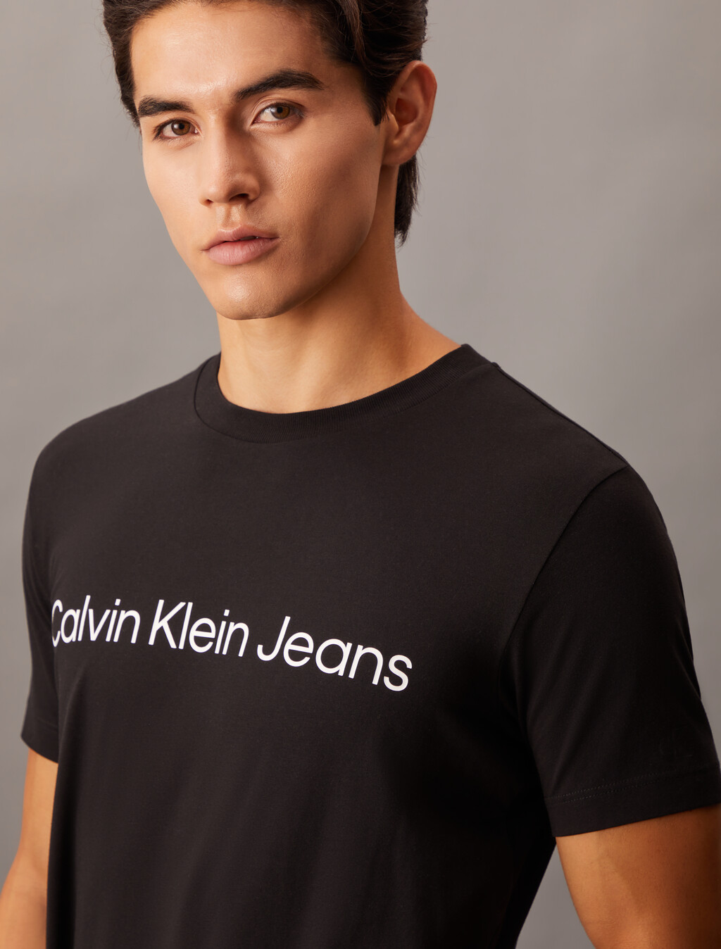 Institutional Logo Slim Short Sleeve Tee, Ck Black, hi-res
