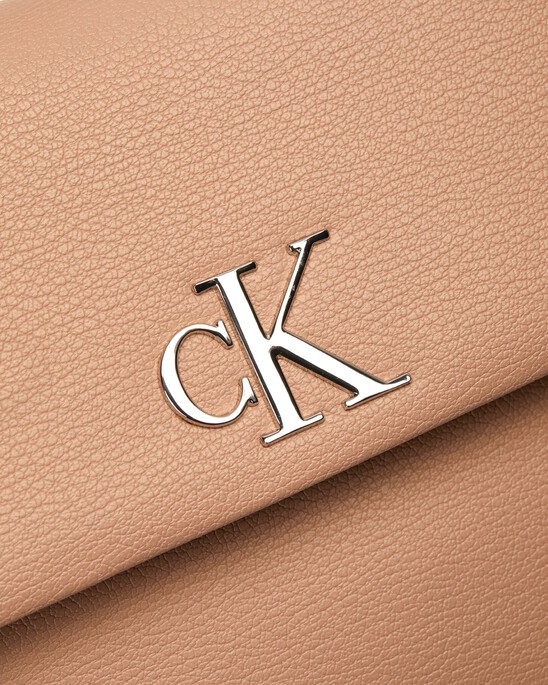MINIMAL MONOGRAM BOXY BAG