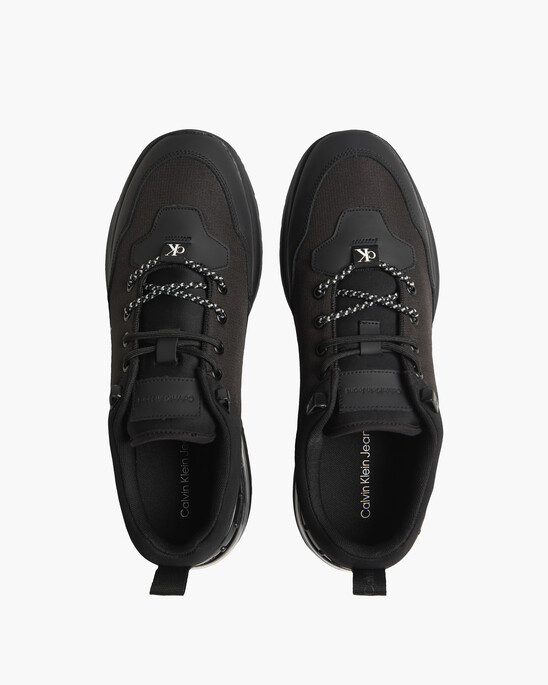 SPORTY COMFAIR LACE-UP RUNNERS