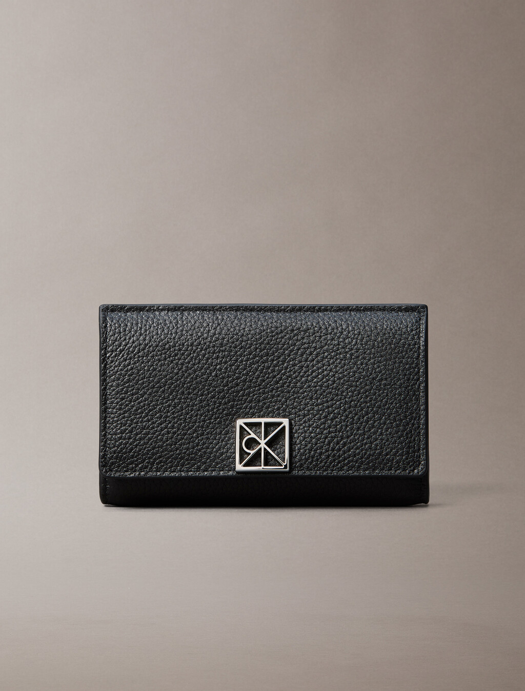 CK Emblem Leather Cardholder, Black, hi-res