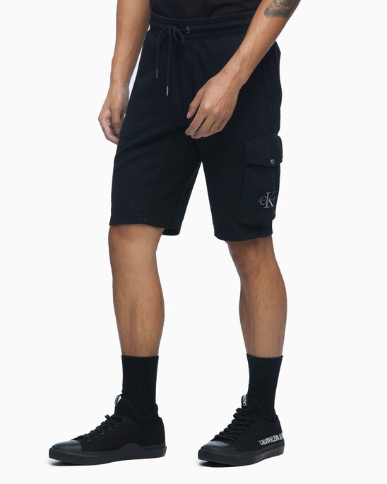 ORGANIC COTTON MONOGRAM BADGE SWEAT SHORTS