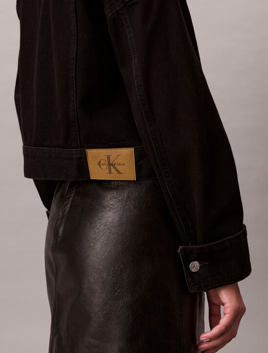 Cropped Zip Up Denim Jacket