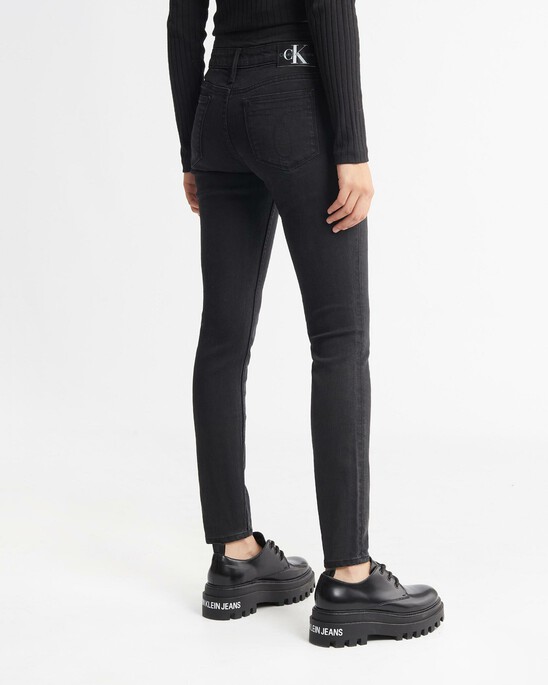 SUSTAINABLE LYOCELL MID RISE SKINNY ANKLE JEANS