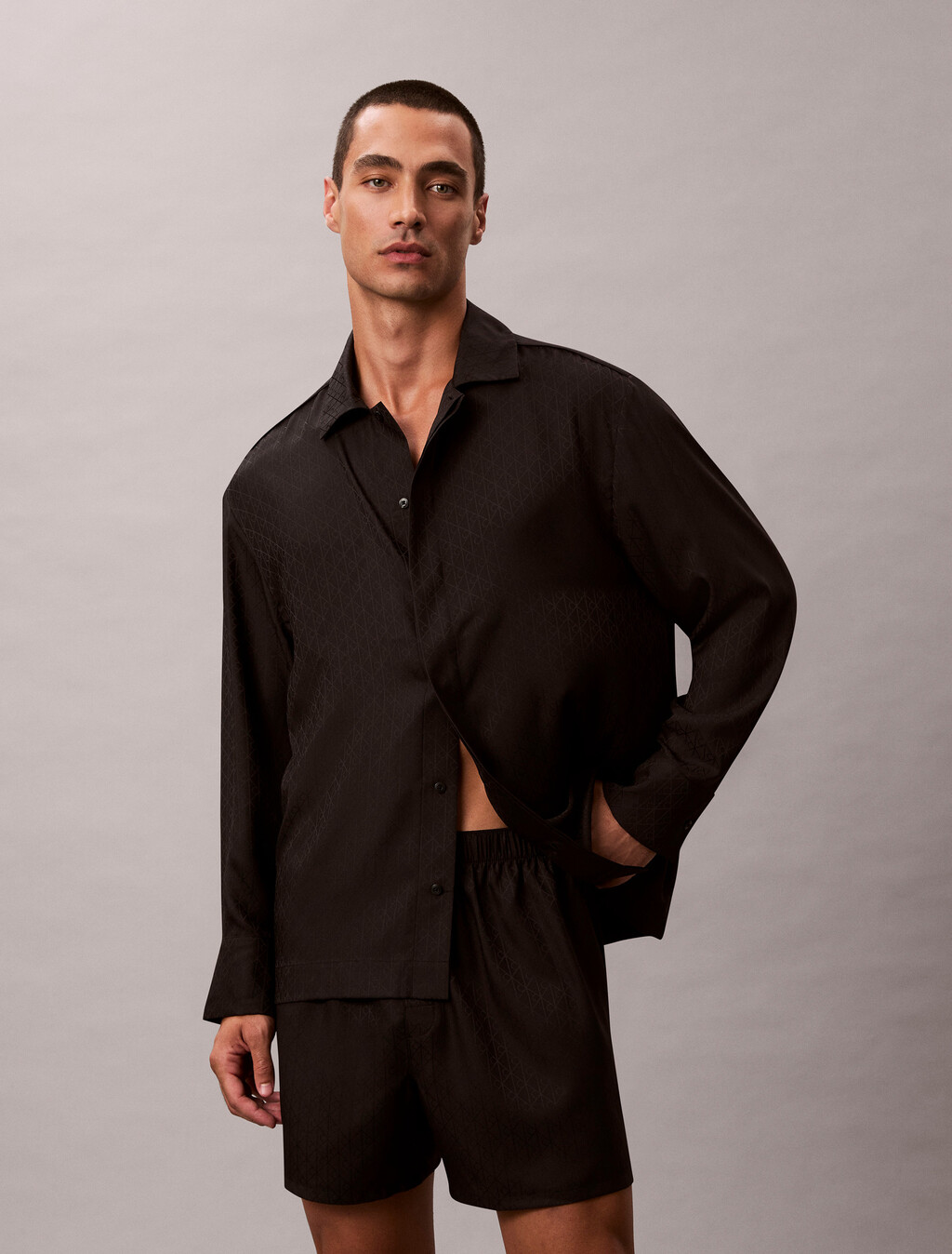 Satin Jacquard Pyjama Top, 19524 TEENIE DELUSTER EMBLEM+BLACK/ASHFORD GRAY, hi-res