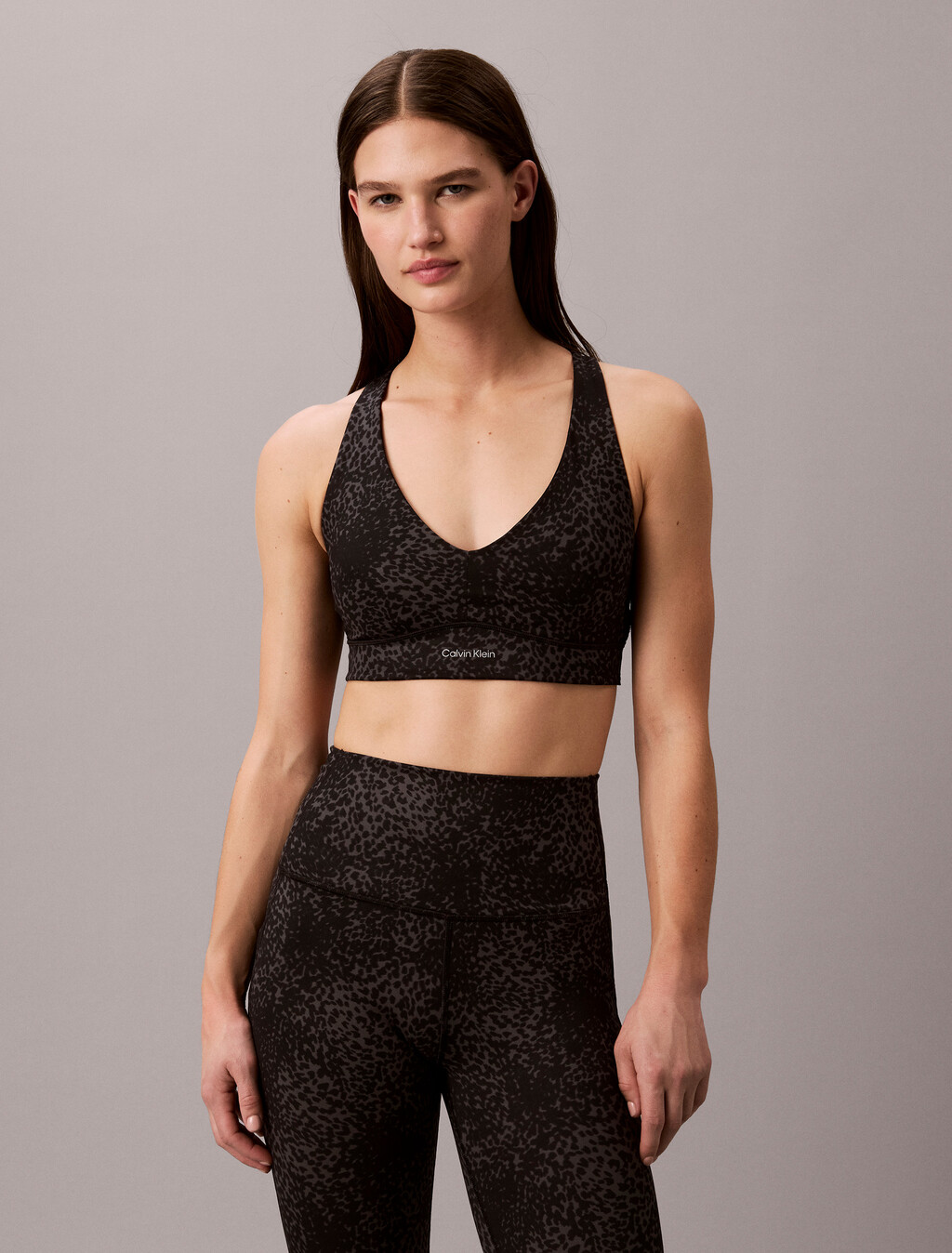 Quick-Dry Medium-Impact Sports Bra, 21040 TIDAL ANIMAL BLACK, hi-res