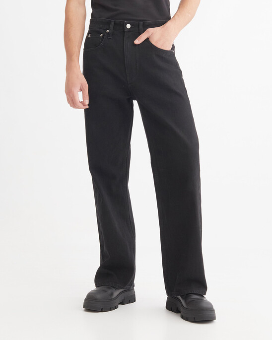 Sustainable Loose Jeans