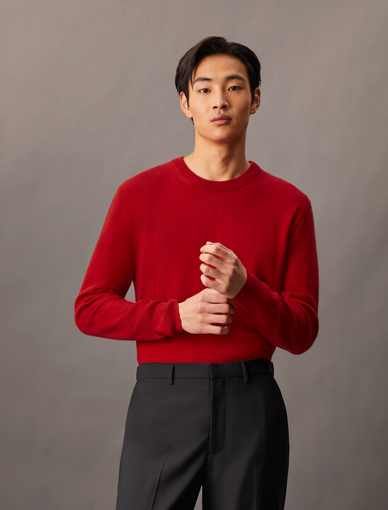 Classic Cashmere Crewneck Sweater