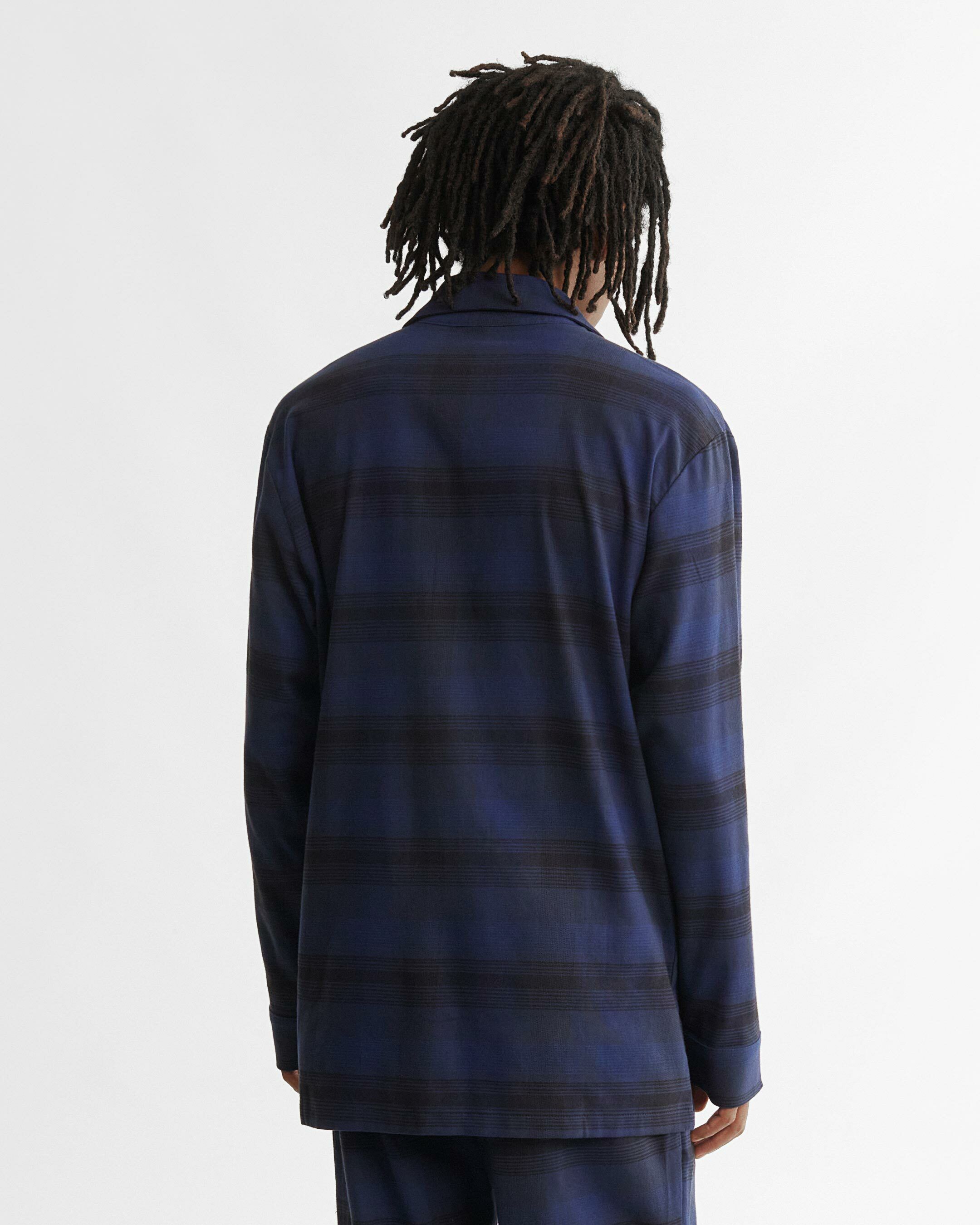 Pullover flannel shirt store