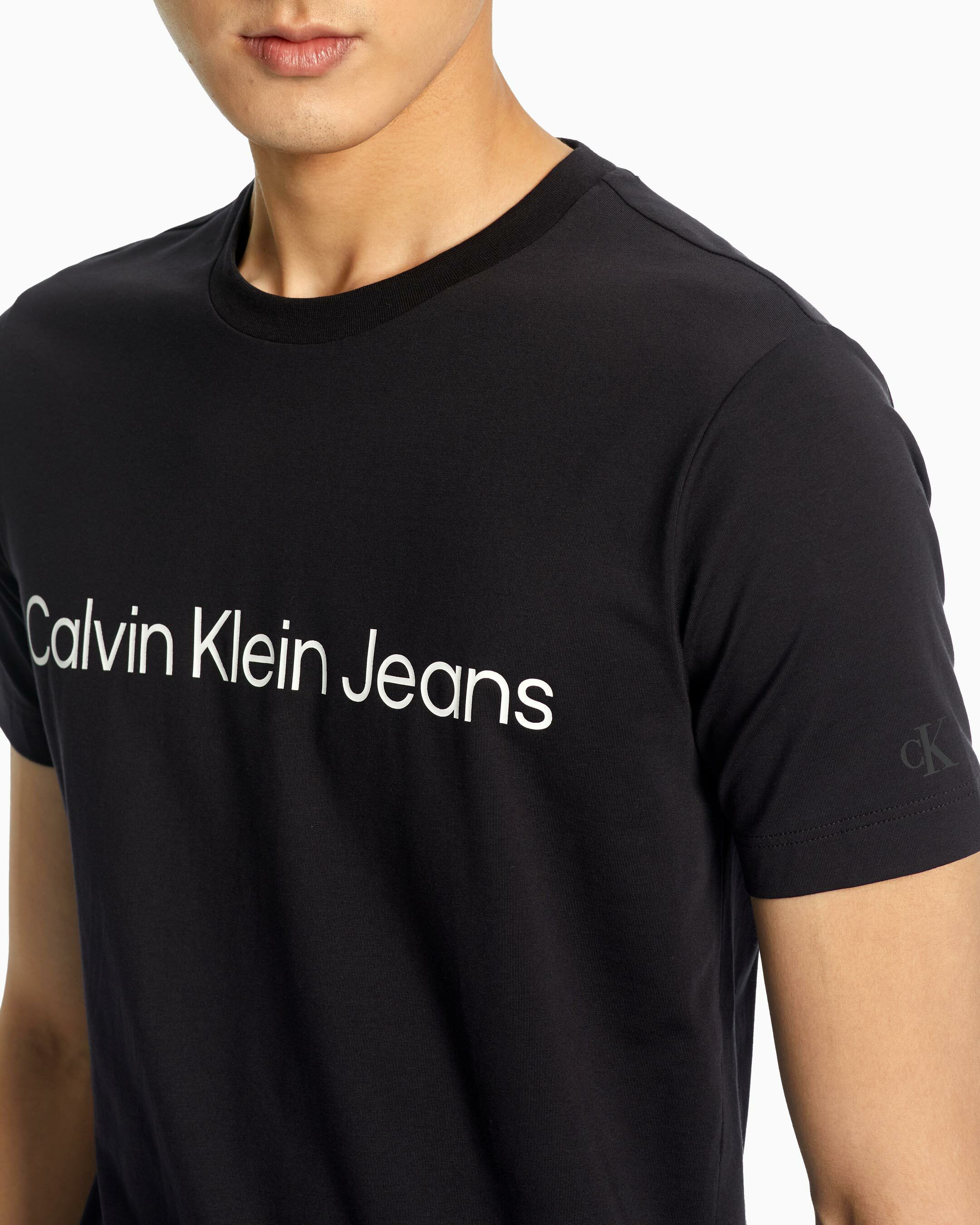 Institutional logo slim fit tee sales