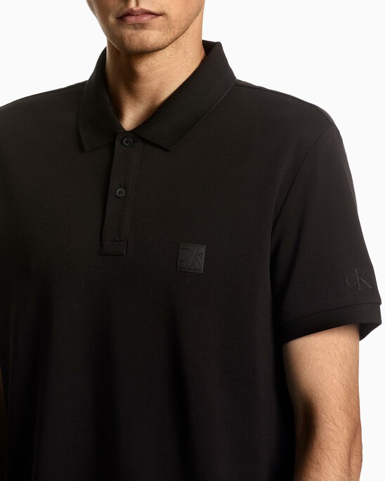 EMBOSSED LOGO POLO