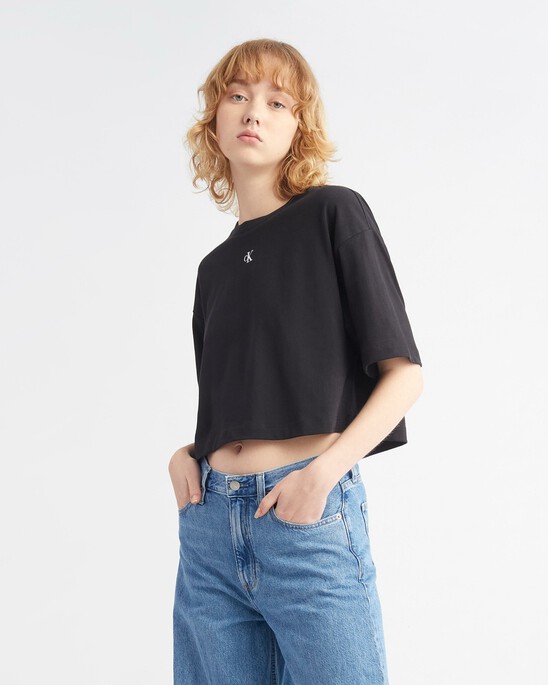 MOVEMENTS CROPPED GRAPHIC TEE