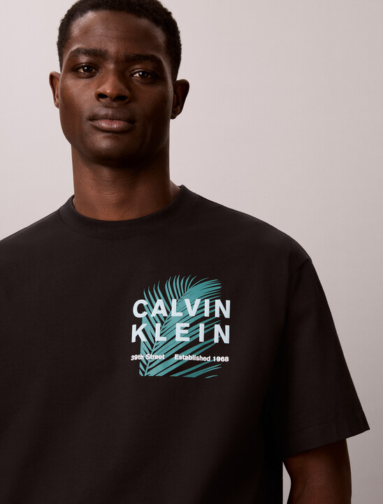 Resort Palm Graphic Relaxed Tee