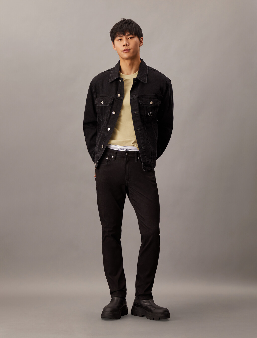 37.5 Bi-Stretch Slim Black Jeans, 055B BLACK, hi-res