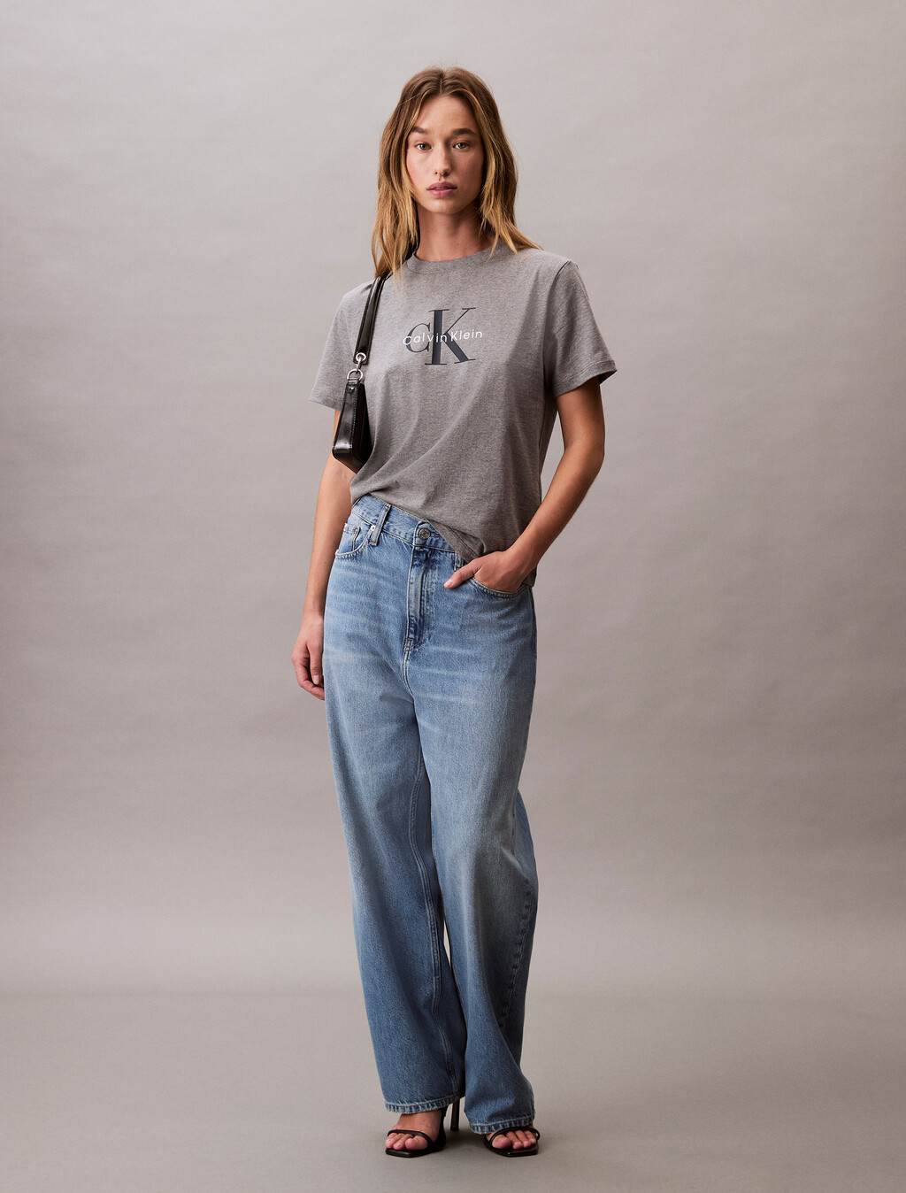 Monogram T-shirt, Medium Grey Heather, hi-res