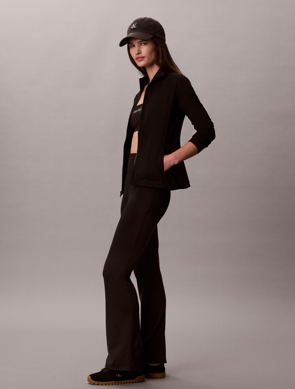 Quick-Dry Flared Gym Leggings, Black, hi-res