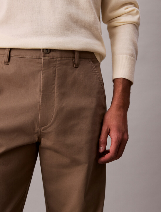 90s Straight Twill Chinos
