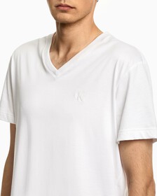 SOLID V NECK CK LOGO TEE, Bright White, hi-res