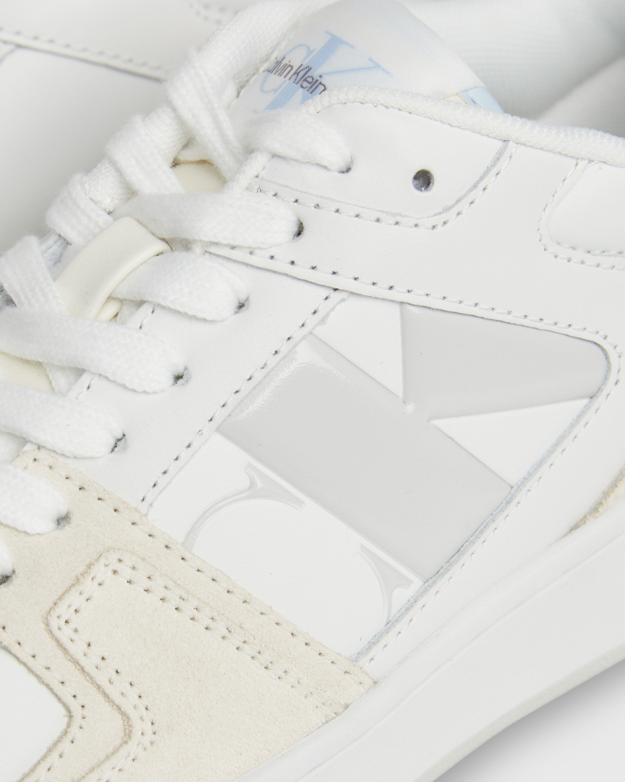 Dad sneakers calvin hotsell klein