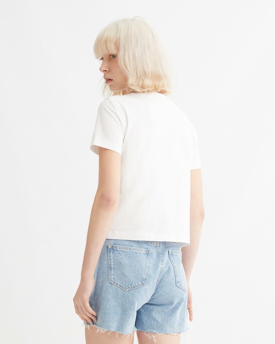 WINTER WHITES GRAPHIC LOGO TEE