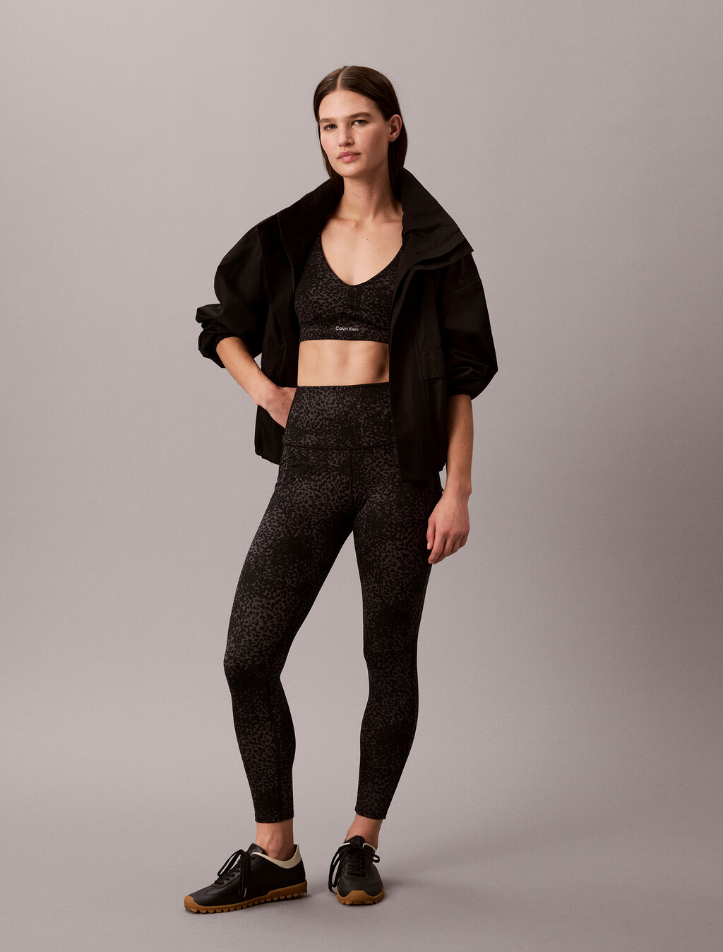 Quick-Dry Medium-Impact Sports Bra, 21040 TIDAL ANIMAL BLACK, hi-res