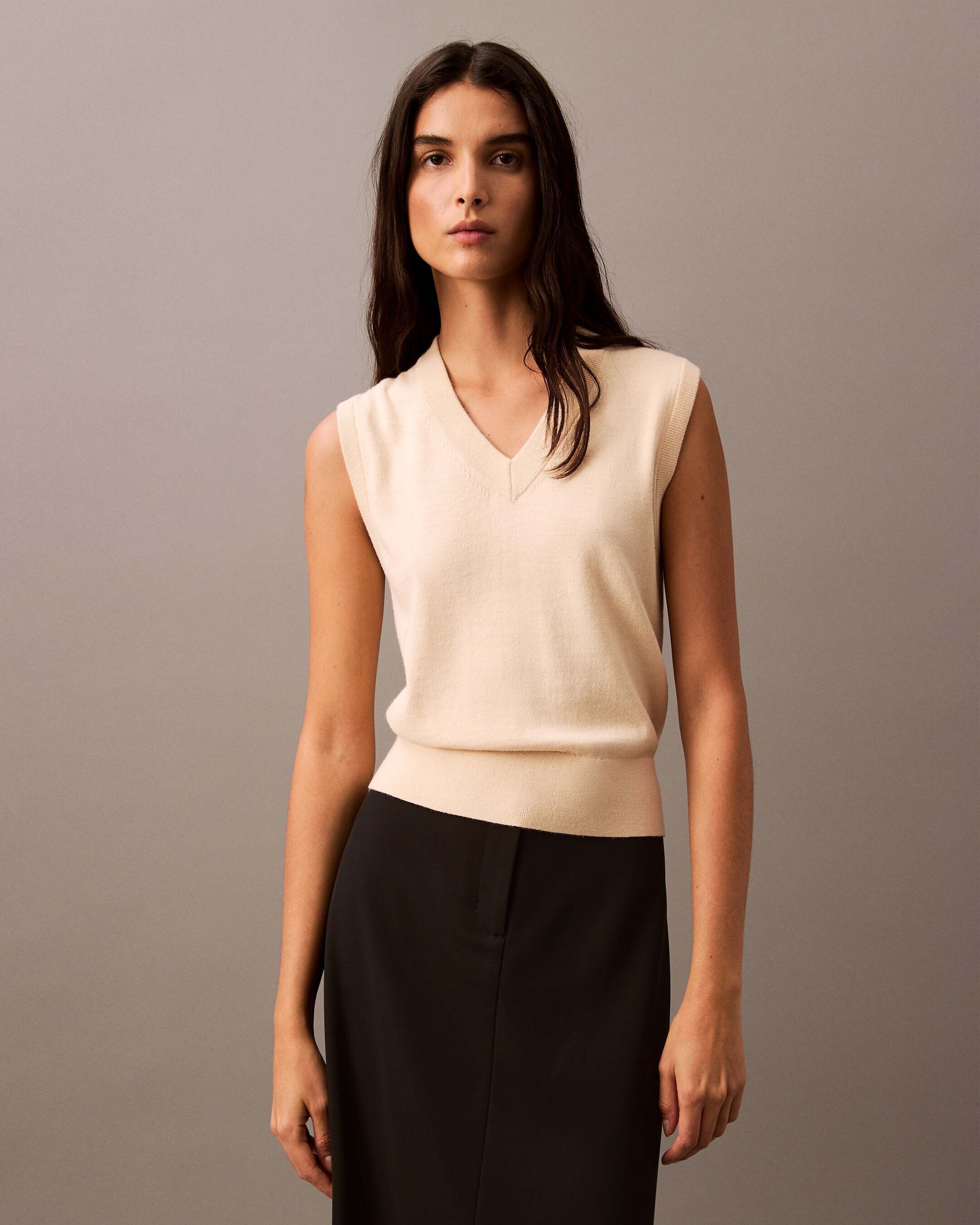Vest v neck top