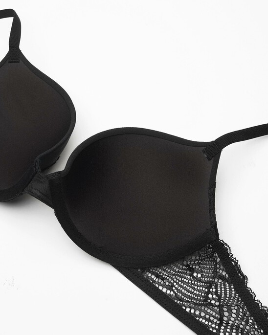 SCALLOPED LACE PUSH UP PLUNGE BRA