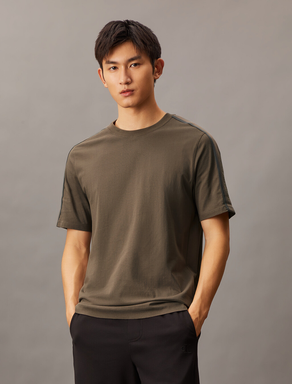Sport Icon Short Sleeve Tee, Falcon, hi-res