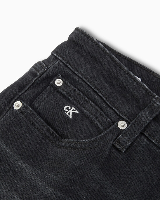 Core Body Fit Jeans